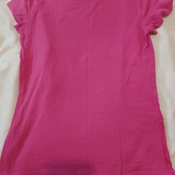 A Hollister shirt - Picture 4 of 4